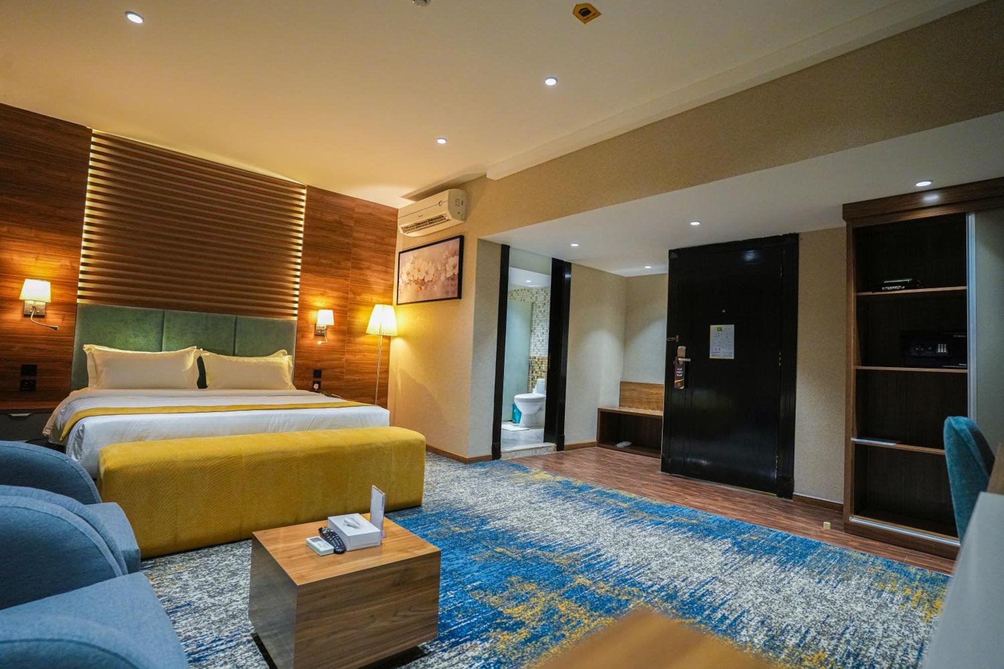 Hotel Haven Plaza Riadh Exterior foto